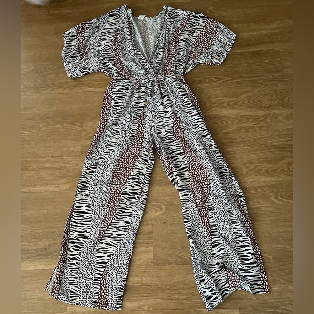 Bleu Rod Beattie Black and White Snakeskin Jumpsuit, size M - Picture 2 of 9